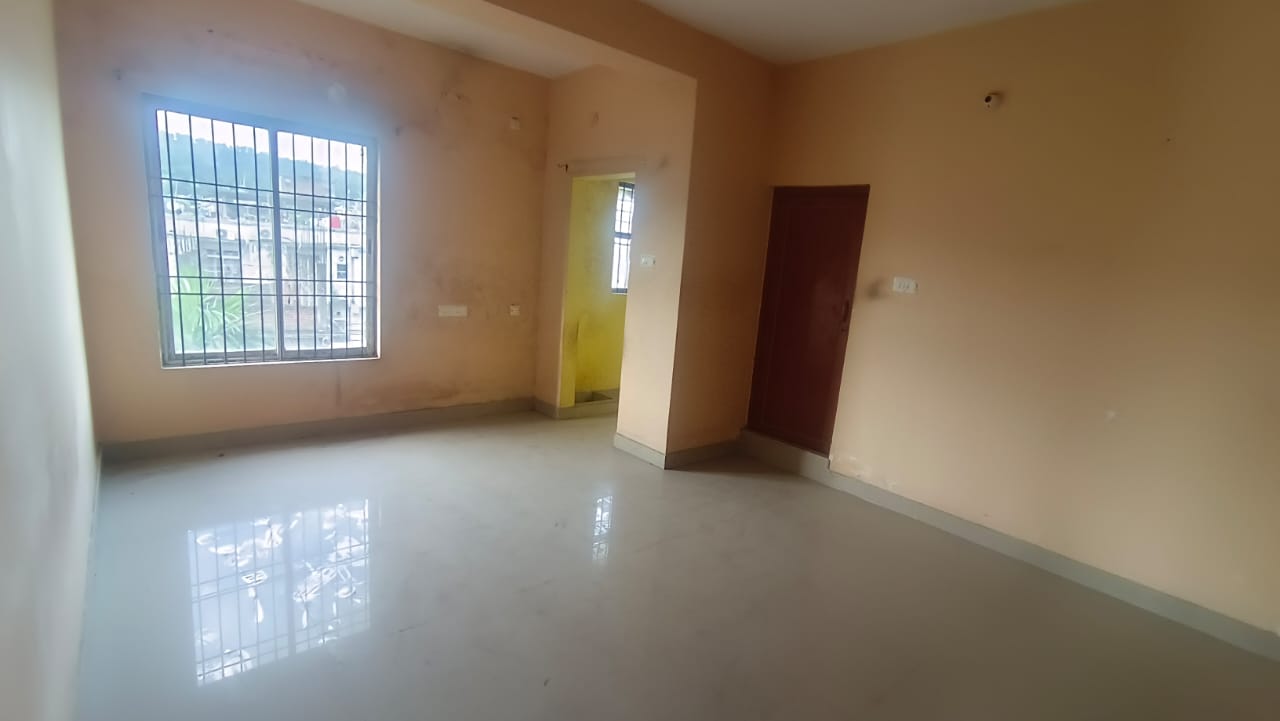 Unfurnished 3bhk in Odalbakra, Kahilipara, Guwahati, Assam, India for Rent
